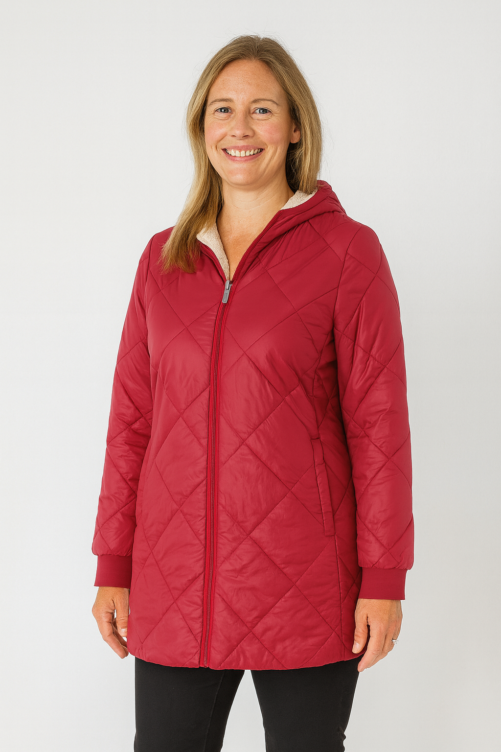 Rivière d’Or Gewatteerde Jas – Reversible – Capuchon met Diamantstiksel & Ribboorden – Dames