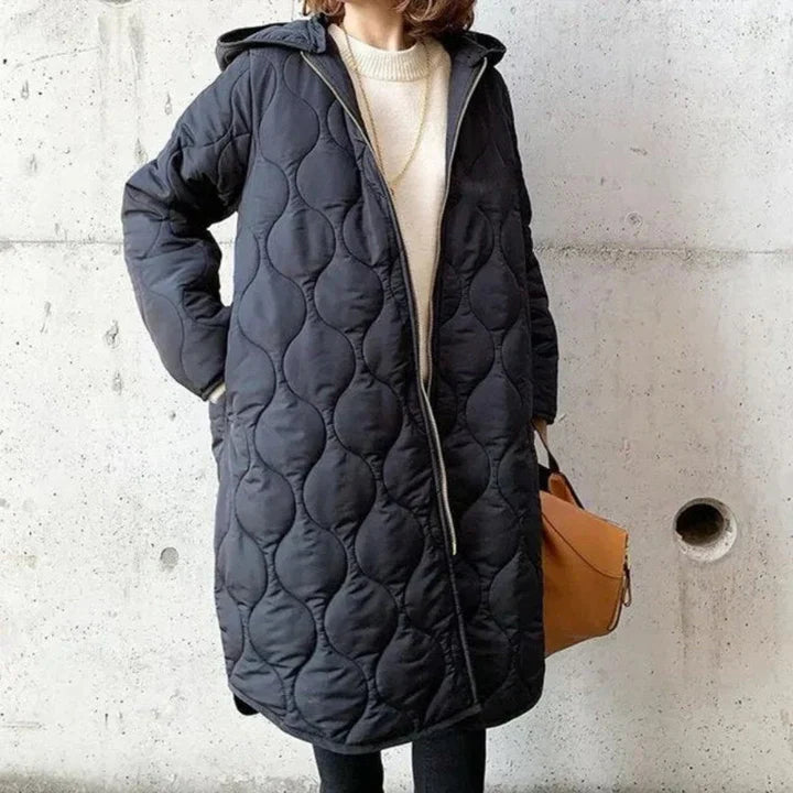 Rivière d’Or Gewatteerde Jas – Oversized Lang – Capuchon met Rits – Dames